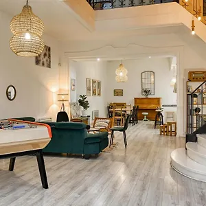 https://nocnoc-le-renversant-loft-atypique-plein-centre.fr-provencehotel.com