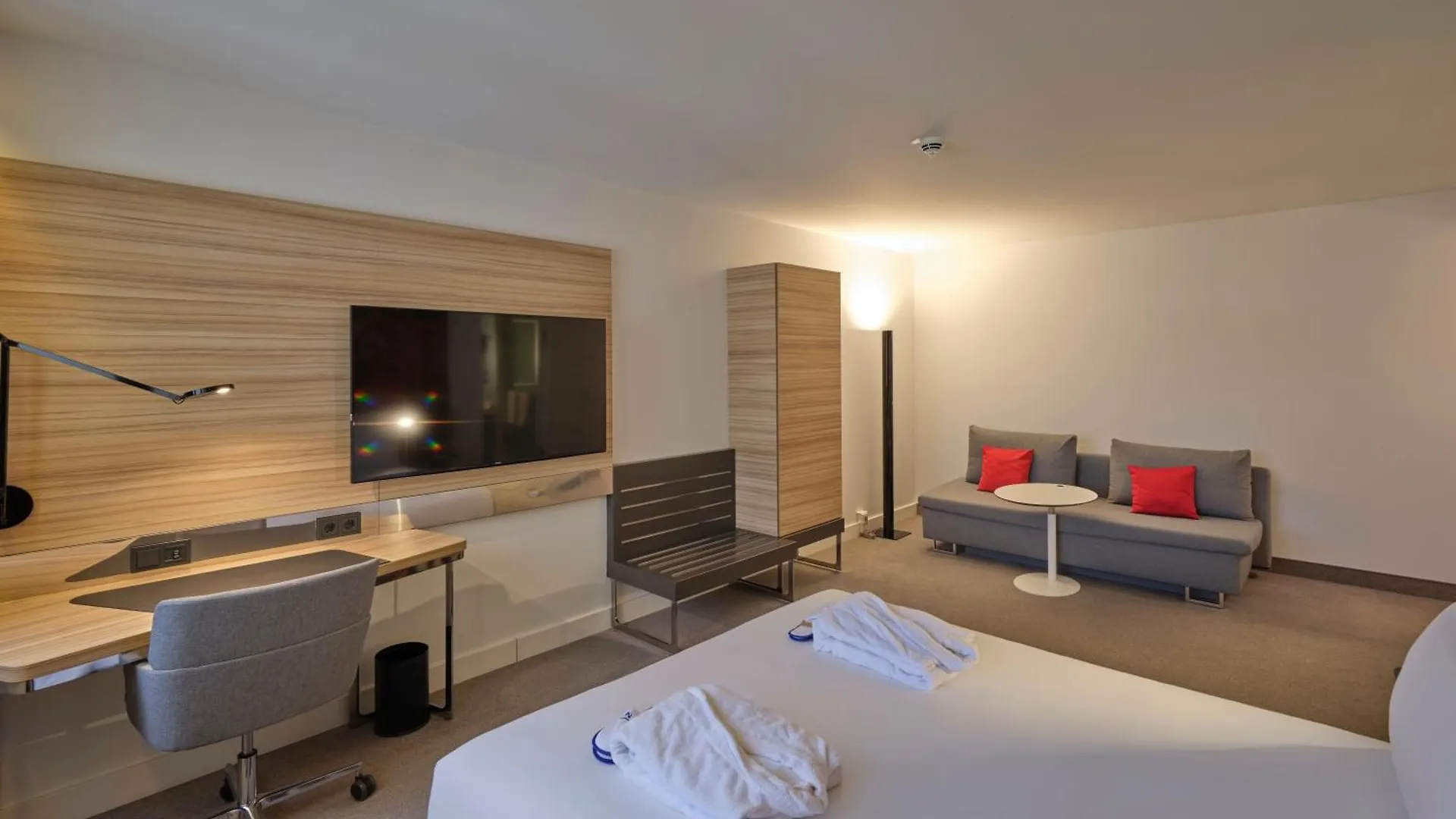 **** Hotel Novotel Muenchen City Germania