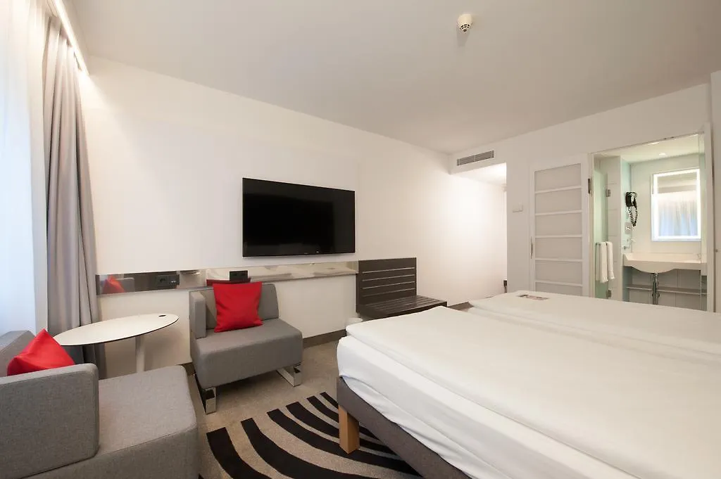 **** Hotel Novotel Muenchen City Tyskland